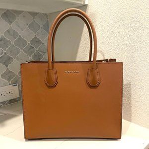 Michael Kors Mercer Large Accordion Tote